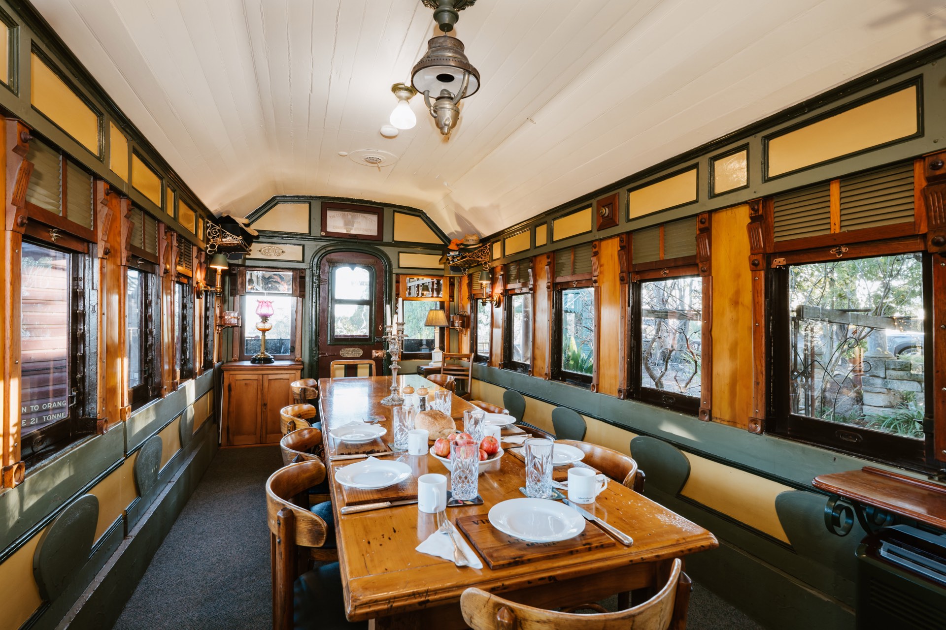 The Dining Car - outside