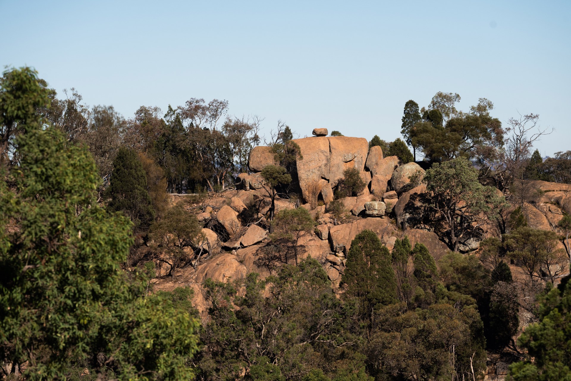 Granite boulders on the ridge